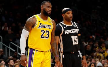 LEBRON PAREGGIA VINCE CARTER