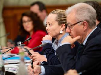 Un momento dell'incontro della premier Giorgia Meloni con i sindacati sul Dl Lavoro a Palazzo Chigi, Roma, 30 aprile 2023.
ANSA/FILIPPO ATTILI - US Palazzo Chigi + UFFICIO STAMPA, PRESS OFFICE, HANDOUT PHOTO, NO SALES, EDITORIAL USE ONLY + NPK