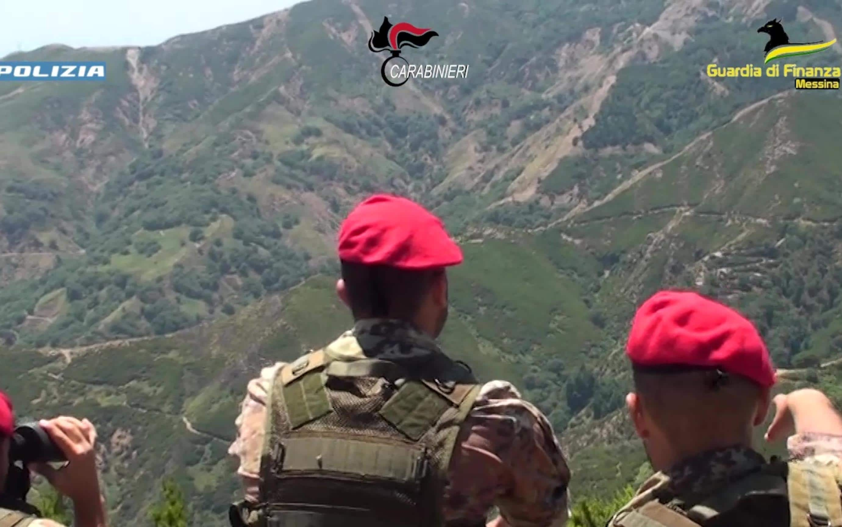 Un fermo immagine tratto da un video mostra un momento dell'operazione contro il clan mafioso di Tortorici, nella zona messinese dei Nebrodi, 6 febbraio 2024. I carabinieri del Ros e del Comando carabinieri per la Tutela Agroalimentare, i finanzieri del Comando Provinciale e il personale della Squadra Mobile della Questura di Messina, hanno eseguito una ordinanza di custodia cautelare nei confronti di 37 persone.ANSA/ UFFICIO STAMPA ++HO - NO SALES EDITORIAL USE ONLY++