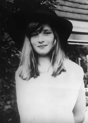 1971:  Lady Diana Spencer (1961 - 1997), later the wife of Prince Charles, during a summer holiday in Itchenor, West Sussex.  (Photo by Central Press/Getty Images)