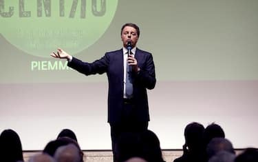 Il leader di Italia Viva Matteo Renzi durante la presentazione del suo nuovo libro "Palla al centro" a Milano, 7 febbraio 2024. ANSA/MOURAD BALTI TOUATI
