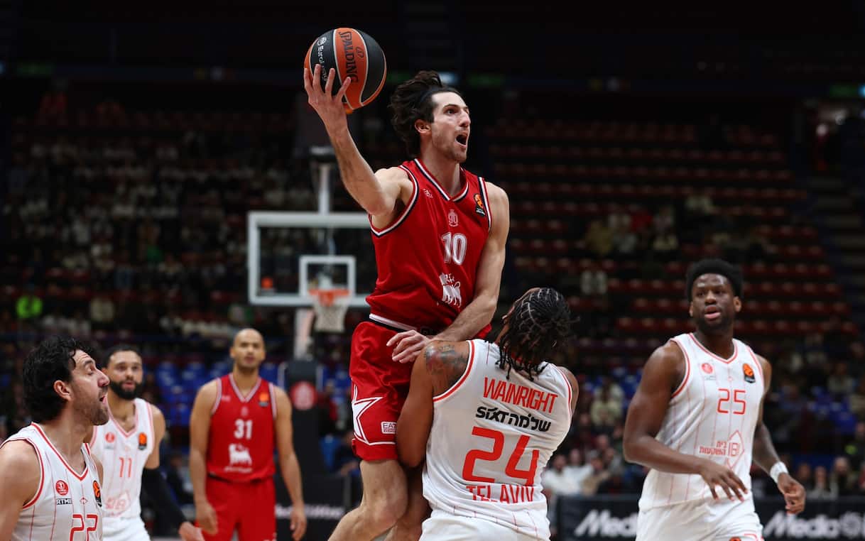 https://static.sky.it/editorialimages/2afe9d195d32fb7a10431ae94108f44ccf4af5f8/skysport/it/basket/2025/11/20/olimpia-milano-hapoel-tel-aviv-eurolega-risultato/Leandro_Bolmaro_Getty_Olimpia_Milano.jpg?im=Resize,width=1218