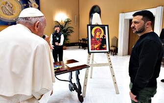 VATICAN CITY, VATICAN - MAY 13:  (EDITOR NOTE: STRICTLY EDITORIAL USE ONLY - NO MERCHANDISING) Pope Francis exchanges gifts with  Ukrainian President Volodymyr Zelensky during an audience at the Studio of Paul VI Hall on May 13, 2023 in Vatican City, Vatican. (Photo by Vatican Media Vatican Pool/Getty Images)