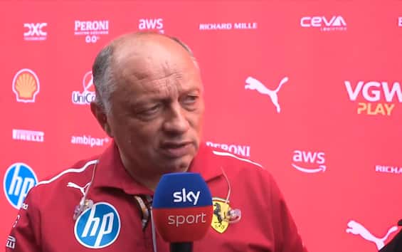 https://static.sky.it/editorialimages/2b8ab50c4547f5ceef7984f759b4810ee16a98c9/skysport/it/motori/formula-1/video/2025/07/26/fi-gp-belgio-qualifiche-vasseur-ferrari-intervista/vassuer_ferrari_screen.jpg?im=Resize,width=565