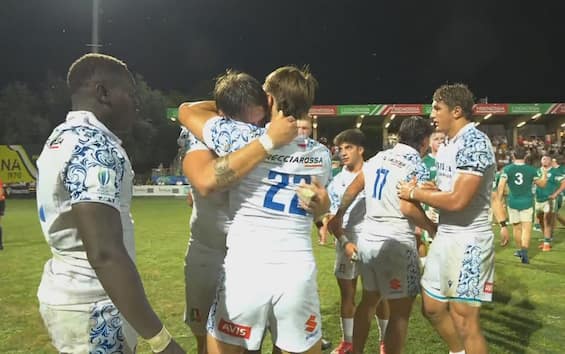https://static.sky.it/editorialimages/2b903d5a602955901f95fdbeebf4ed0bb15f182c/skysport/it/rugby/video/2025/07/04/italia-irlanda-rugby-mondiale-under-20-highlights/italia_irlanda_rugby_screen.jpg?im=Resize,width=565
