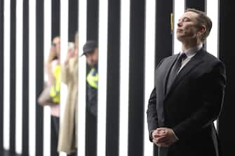 elon musk tesla licenziamenti