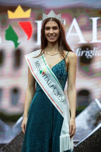 Miss Italia 2020 è Martina Sambucini, Miss Roma
