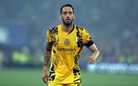 Inter Calhanoglu、Galatasarayからの申し出はありません。移籍市場のニュース
