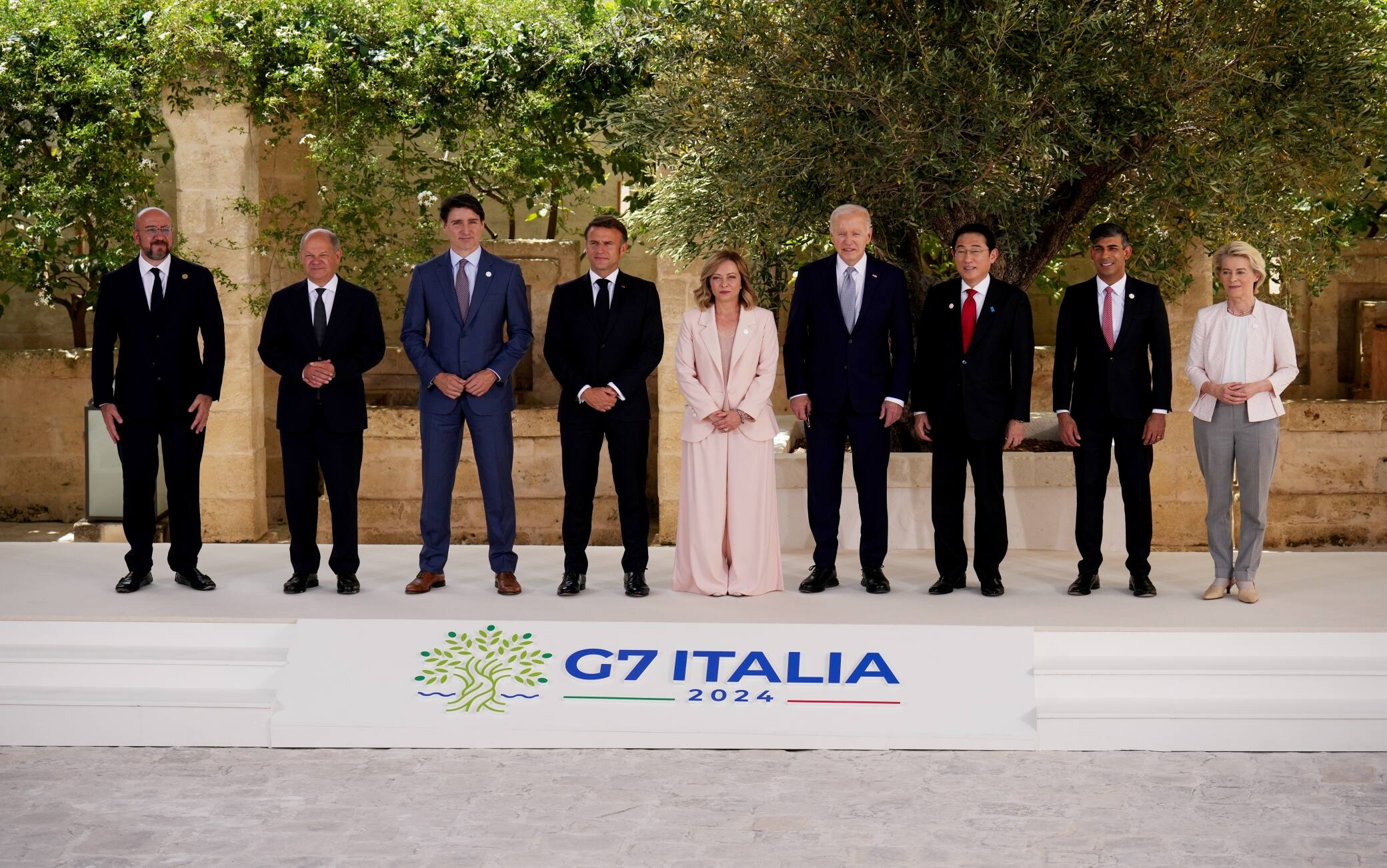 G7 In Puglia, L'arrivo Dei Leader Mondiali Accolti Dalla Premier ...