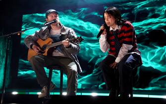 INGLEWOOD, CALIFORNIA - JANUARY 30: (L-R) FINNEAS and Billie Eilish perform onstage during the FIREAID Benefit Concert for California Fire Relief at Intuit Dome on January 30, 2025 in Inglewood, California. (Photo by Kevin Mazur/Getty Images for FIREAID)