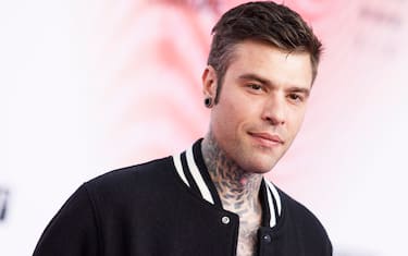 MILAN, ITALY - MAY 26: Fedez arrives for the ABOUT YOU Awards Europe at Superstudio Maxi on May 26, 2022 in Milan, Italy. (Photo by Rosdiana Ciaravolo/Getty Images)