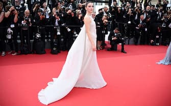 CANNES, FRANCE - MAY 19:  Jena Malone attends the "Horizon: An American Saga" Red Carpet at the 77th annual Cannes Film Festival at Palais des Festivals on May 19, 2024 in Cannes, France. (Photo by Stephane Cardinale - Corbis/Corbis via Getty Images)