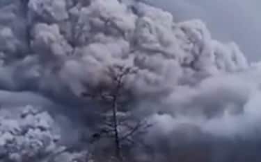 Eruzione vulcano Shiveluch in Russia