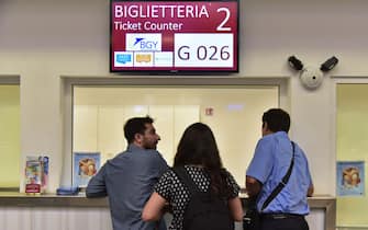 Foto LaPresse - Tiziano Manzoni 12/07/2018 Bergamo, ItaliaCronaca  Controlli GDF  Aeroporto di Bergamo Orio Al Serio Caravaggio