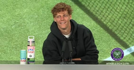 https://static.sky.it/editorialimages/2e9598b5b03f468daf4ea9a760e32756e0e963b0/skysport/it/tennis/video/2025/07/13/sinner-cahill-wimbledon-conferenza-video/sinner_og_17.jpg?im=Resize,width=565