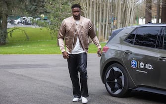epa11227792 French soccer player Brice Samba arrives at the national team's training complex ahead a training session in Clairefontaine-en-Yvelines, south of Paris, France, 18 March 2024. France will face Germany for a friendly match on 23 March 2024.  EPA/CHRISTOPHE PETIT TESSON