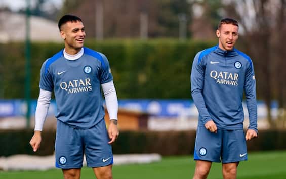 https://static.sky.it/editorialimages/2f7bd440517514f2bab55392d7bfadd06cd49e96/skysport/it/calcio/serie-a/video/2025/05/19/lautaro-martinez-frattesi-inter-infortunio-news/lautaro_frattesi_allenamento_getty.jpg?im=Resize,width=565