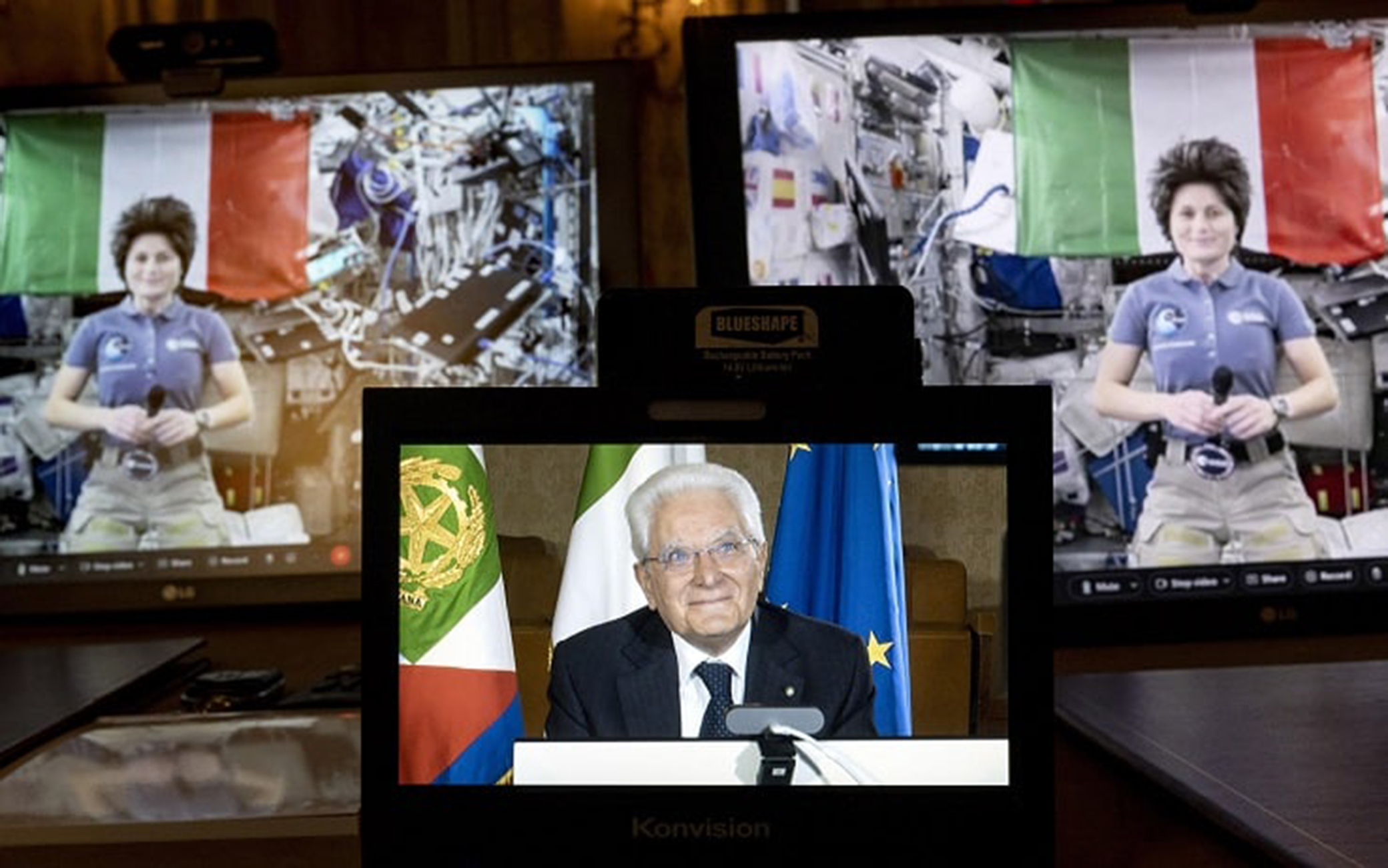 Sergio Mattarella e Samantha Cristoforetti