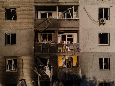 BORODIANKA, UKRAINE - MAY 04: An aerial view shows a destroyed apartment building on May 4, 2022 in Borodianka, Ukraine. The communities north of Kyiv were square in the path of Russia's devastating but ultimately unsuccessful attempt to seize the Ukrainian capital with forces deployed from Belarus, a Russian ally. (Photo by Alexey Furman/Getty Images)
