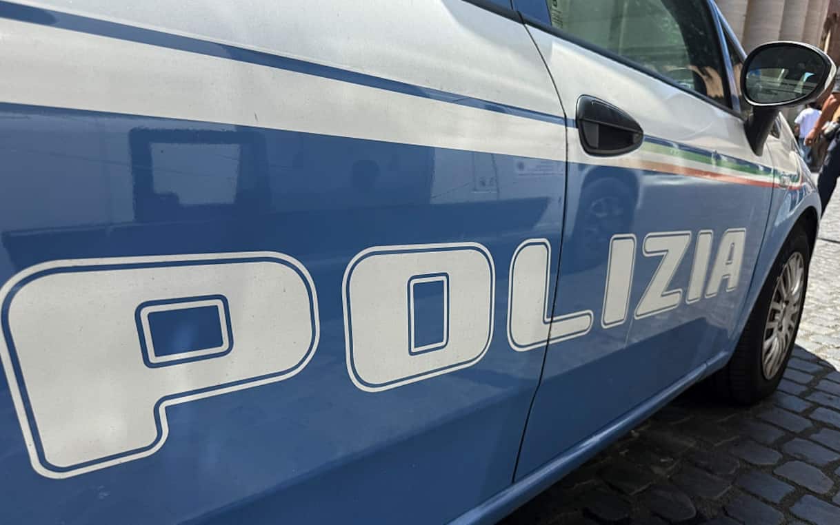 arrestato latitante a lentini si nascondeva in un covo con interfono