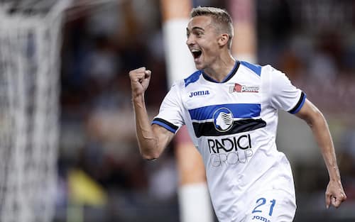 Atalanta's Timothy Castagne celebrates his goal during the Serie A soccer match between AS Roma and Atalanta at the Olimpico stadium in Rome, Italy, 27 August 2018. ANSA/RICCARDO ANTIMIANI