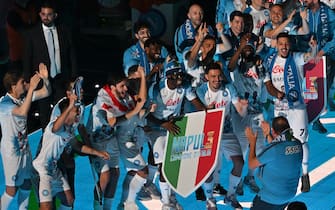 Napoli players celebrate winning the Scudetto at the end of Italian Serie A soccer match SSC Napoli vs ACF Fiorentina at Diego Armando Maradona stadium in Naples, Italy, 7 may 2023 ANSA /CARMELO IMBESI