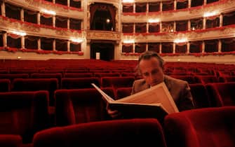 Milan, Italy - January 1987
Orchestra director Maurizio Pollini at La Scala theatre.
© GIANNI GIANSANTI