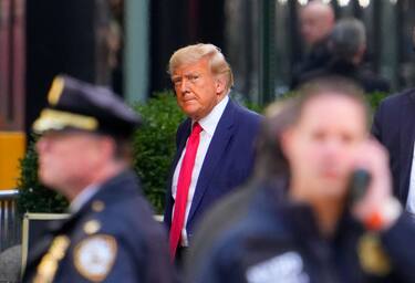 NEW YORK, NEW YORK - APRIL 03: Former U.S. President Donald Trump arrives at Trump Tower on April 03, 2023 in New York City. Trump is scheduled to be arraigned tomorrow at a Manhattan courthouse following his indictment by a grand jury.  (Photo by Gotham/GC Images)