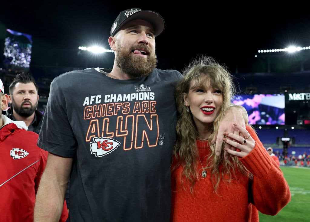 1968530700 BALTIMORE, MARYLAND - JANUARY 28: Travis Kelce #87 of the Kansas City Chiefs celebrates with Taylor Swift after a 17-10 victory against the Baltimore Ravens in the AFC Championship Game at M&T Bank Stadium on January 28, 2024 in Baltimore, Maryland. (Photo by Patrick Smith/Getty Images)
