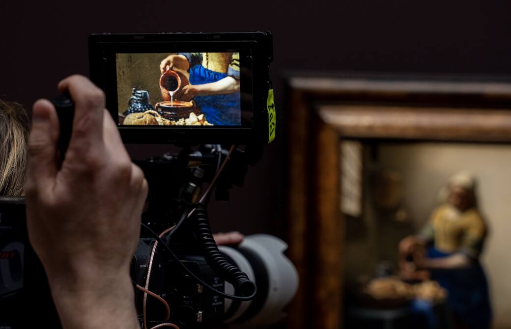 Vermeer – The Milkmaid ® David Bickerstaff