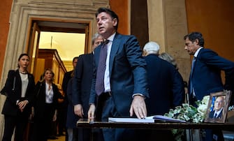 Il leader del Movimento 5 Stelle, Giuseppe Conte,  durante la camera ardente diellÕex presidente della Repubblica Giorgio Napolitano in Senato, Roma, 24 settembre 2023. ANSA/RICCARDO ANTIMIANI