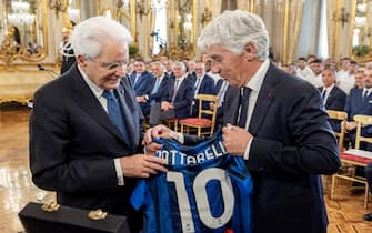 Mattarella con il mister dell'Atalanta Gasperini