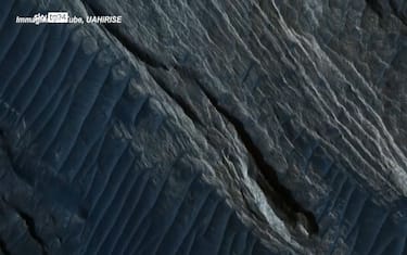 cratere blu di Marte, immagini Nasa