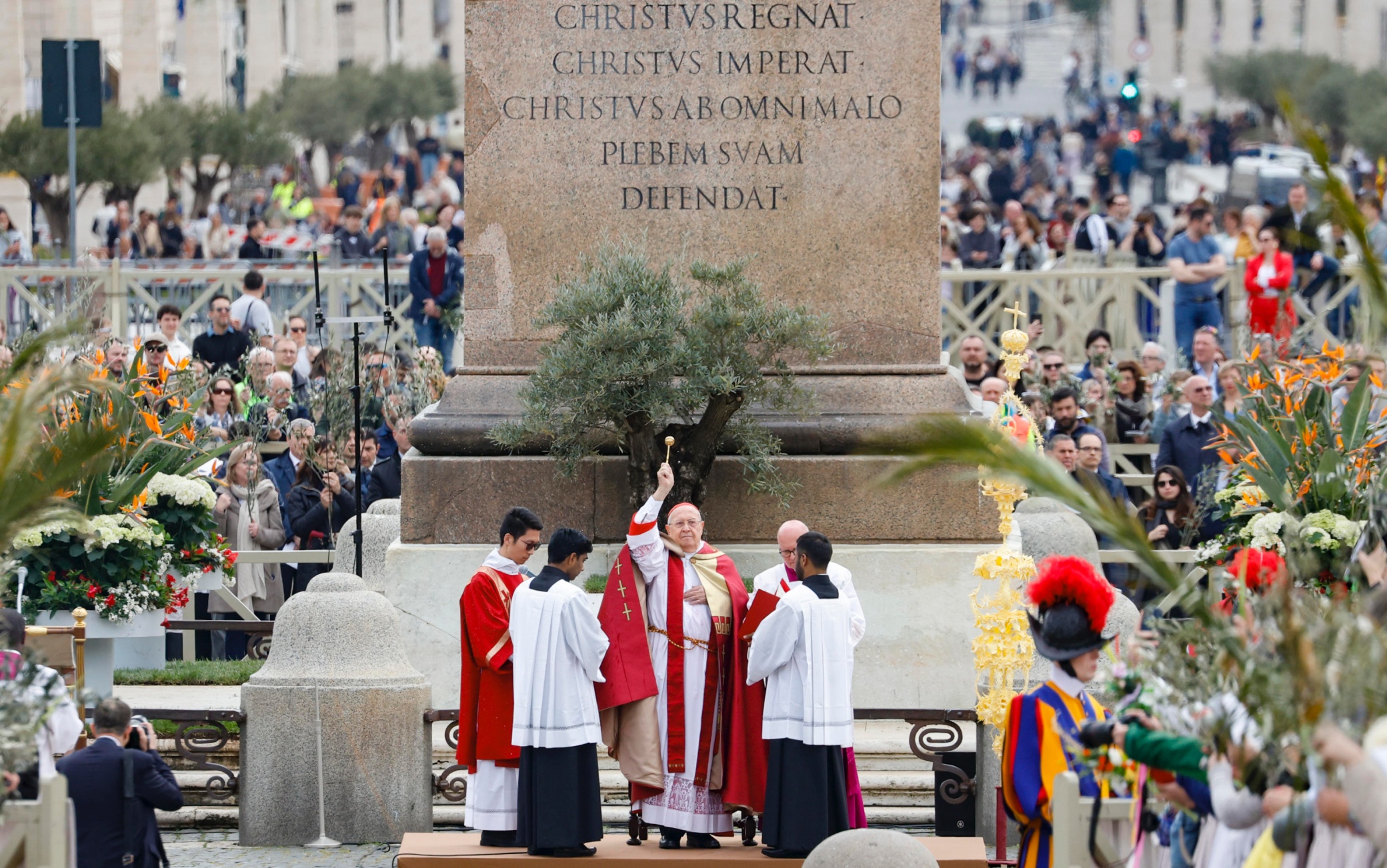 Cardinal Leonardo Sandri blesses the faithful  during the mass on Palm Sunday in St. Peter's Square at The Vatican, 13 April 2025. ANSA/FABIO FRUSTACI 
