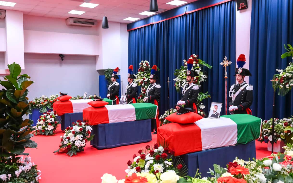 Carabinieri morti nell’esplosione a Verona, nel pomeriggio i funerali di Stato a Padova Carabinieri morti nell’esplosione a Verona, nel pomeriggio i funerali di Stato a Padova