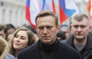 epa11157864 (FILE) - Russian opposition leader and anti-corruption activist Alexey Navalny (C) takes part in a memorial march for Boris Nemtsov marking the fifth anniversary of his assassination in Moscow, Russia, 29 February 2020 (reissued 16 February 2024). Russian opposition leader and outspoken Kremlin critic Alexey Navalny has died aged 47 in a penal colony, the Federal Penitentiary Service of the Yamalo-Nenets Autonomous District announced on 16 February 2024. A prison service statement said that Navalny 'felt unwell' after a walk on 16 February, and it was investigating the causes of his death. Late last year, he was transferred to an Arctic penal colony considered one of the harshest prisons.  EPA/YURI KOCHETKOV *** Local Caption *** 56436891