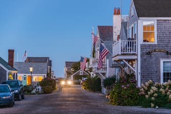 Quarantasei anni dopo la prima volta lì, Joe e Jill Biden hanno deciso di riprendere una vecchia tradizione e di trascorrere la giornata di festa del Ringraziamento a Nantucket