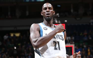 MINNESOTA TIMBERWOLVES: KEVIN GARNETT