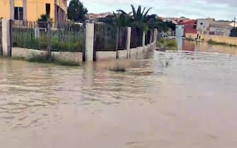 maltempo salso licata ++ Esonda fiume Salso a Licata, persone abbandonano case ++
Per precauzione, persone rimaste bloccate su tetti delle auto