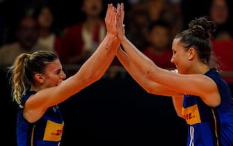 APELDOORN, NETHERLANDS - OCTOBER 11: Alessia Orro of Italy and Anna Danesi of Italy celebrate a point during the Quarter Final match between Italy and China on Day 17 of the FIVB Volleyball Womens World Championship 2022 at the Omnisport Apeldoorn on October 11, 2022 in Apeldoorn, Netherlands (Photo by Rene Nijhuis/Orange Pictures)