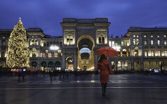 Christmas night at the Galleria in Milan