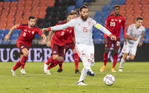 epaselect epa08820831 Spain's Sergio Ramos (front) misses a penalty during the UEFA Nations League soccer match between Switzerland and Spain at St. Jakob-Park stadium in Basel, Switzerland, 14 November 2020.  EPA/ALESSANDRO DELLA VALLE