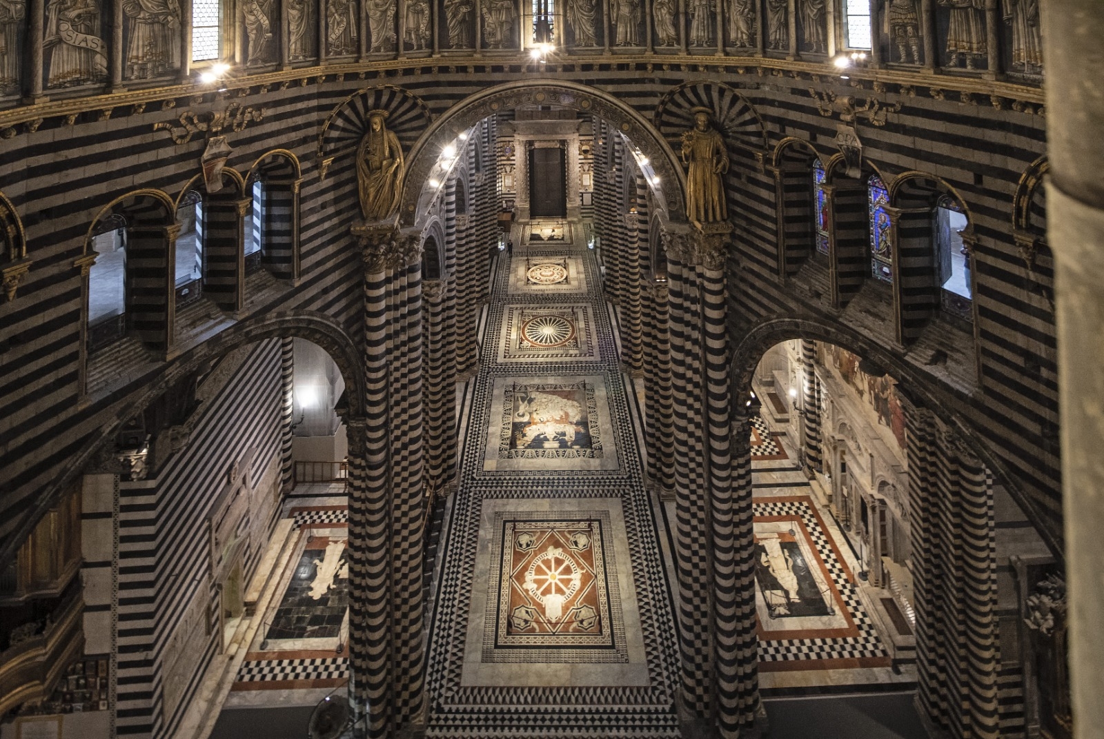 Archivio_fotografico_Opera_della_Metropolitana_–_foto_Bruno_Bruchi.jpeg