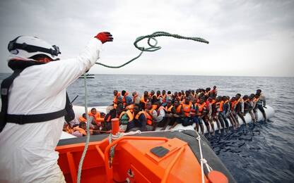 Migranti, procuratore Zuccaro: forse Ong in contatto con trafficanti