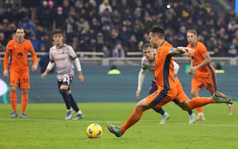 Inter Milan s Lautaro Martinez kicks a penalty during the Italy Cup round of 16  soccer match between Fc Inter  and Bologna at Giuseppe Meazza stadium in Milan, Italy, 20 December 2023.
ANSA / MATTEO BAZZI