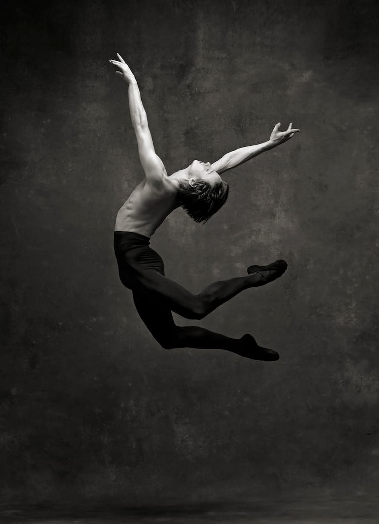 Daniil_SIMKIN_02_photo_by_NYC_Dance_Project_copia.jpeg