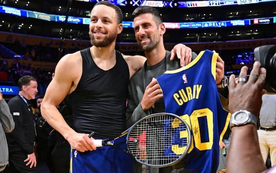 NBA, Steph Curry e Novak Djokovic: incontro tra leggende a Los Angeles ...