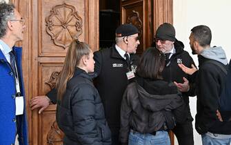 Polizia e manifestanti