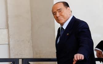 Leader of 'Forza Italia' party Silvio Berlusconi arrives for a meeting with Italian President Sergio Mattarella for the first round of formal political consultations for new governmentÃ??&nbsp;at the Quirinale PalaceÃ??&nbsp;in Rome, Italy, 21 October 2022. ANSA/FABIO FRUSTACI
