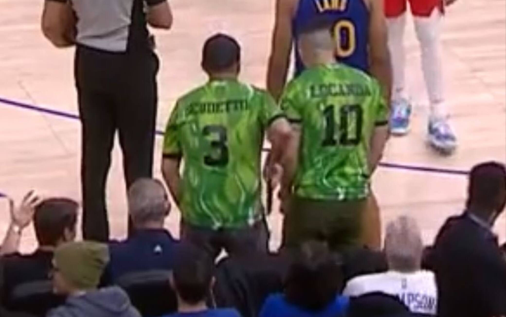 NBA Golden State Portland due tifosi con la maglia del Napoli. VIDEO Sky Sport